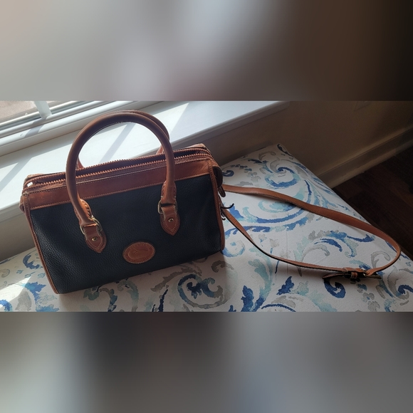 Rare Vintage Dooney & Burke - Picture 3 of 8